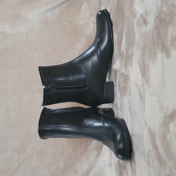 Rain boots - Picture 2 of 3